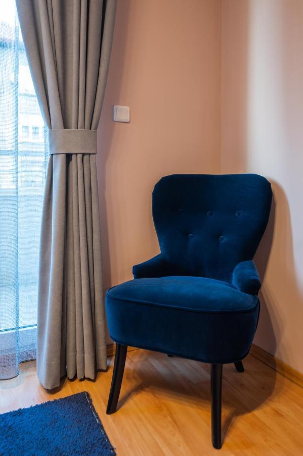 Cosy Green Apt Close To Macedonia Square Szófia Kültér fotó